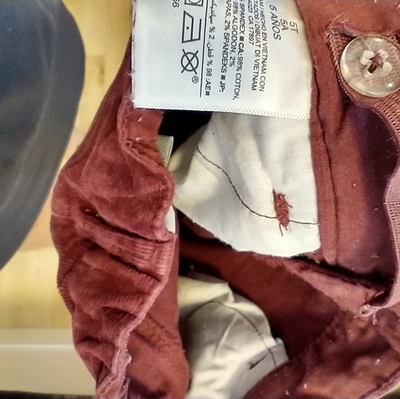 5T old navy burgundy corduroy pants - Picture 7 of 8